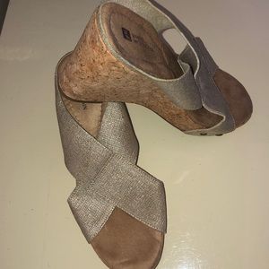 White Mountain Wedge Sandals